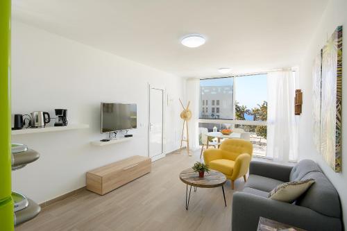 Green Volcano - Pool and Gym in Sport Center Fariones included By Lanzarote Vacation Homes