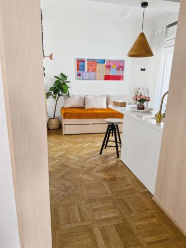 Estia Premium Apartments - Honey Paleon Patron Germanou