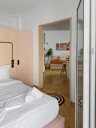 Estia Premium Apartments - Honey Paleon Patron Germanou