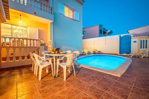 Villa Atlantis - Piscina e BBQ na Galé, Albufeira