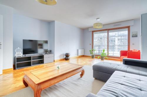 Spacious and cozy apt 6P Bercy - Gare de Lyon