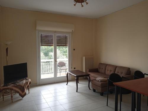 Appt Near Attika Riviera
