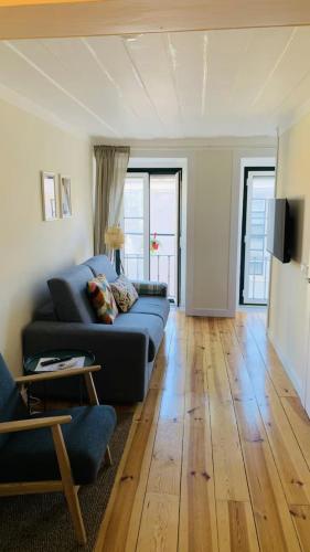 Alfama Studio with Balcony and AC