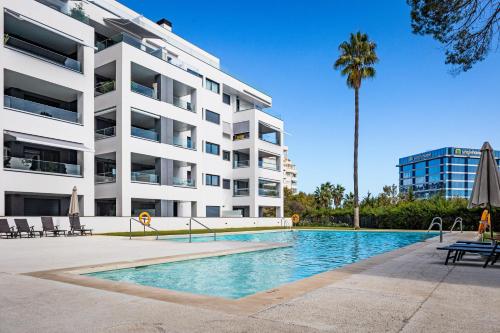 Port-Avenue, Design-Wohnung, Pool, Strandnah