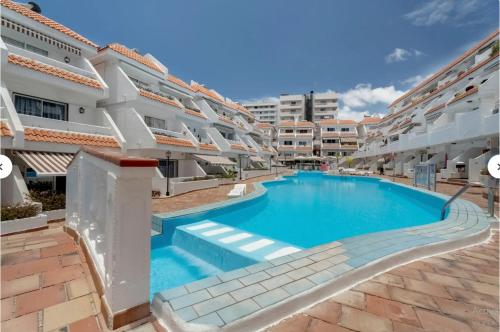 Ocean Breeze Penthouse Las Floritas