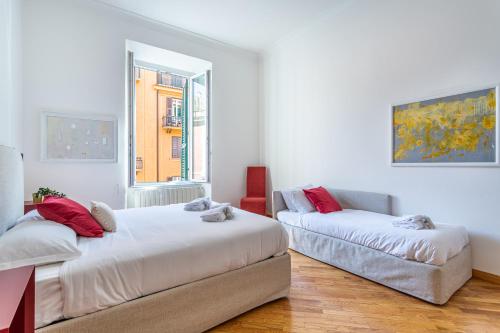 iFlat Classic roman palazzo Fons Trevi A15