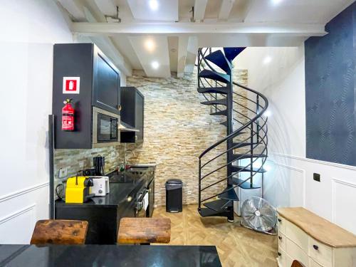 UrbanFlat 32 - Appartement de 2 étages en plein centre de Paris