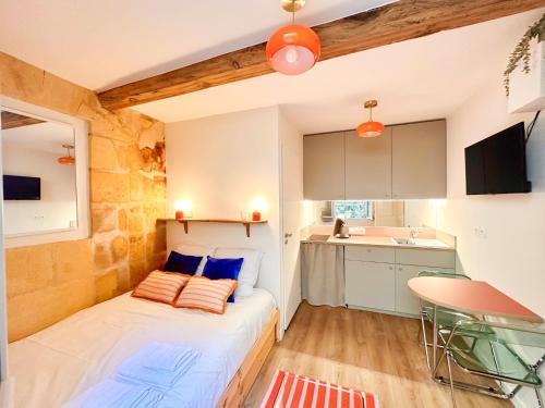 Charming little apartment in the heart of Bordeaux