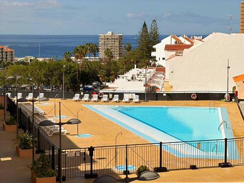Los Cristianos Pool and Terrace