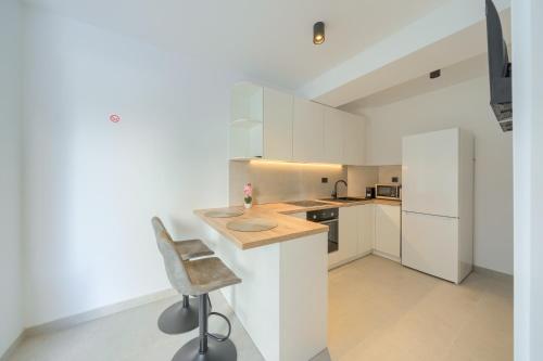 Highland Split Apartments - Unit 3 & 5