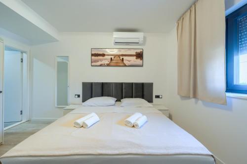 Highland Split Apartments - Unit 3 & 5
