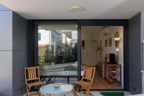 Stylish Studio Moskar with Balcony & Parking Lapad Beach Dubrovnik