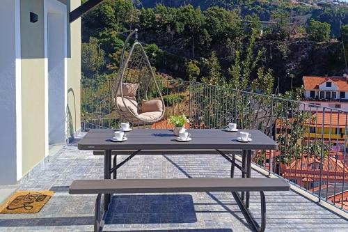 A View to Paradise – Spectacular Sea & Bay Views