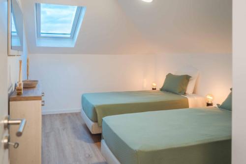 A View to Paradise – Spectacular Sea & Bay Views