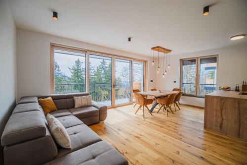Premium Apartment Energy with Private Indoor Parking