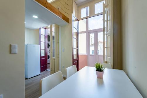 Close to Everything Your Oporto Terrace PRM 1T