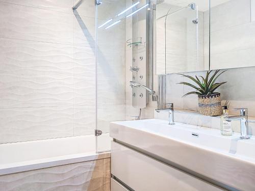 Apartment Allod Park Haus C 505 by Interhome