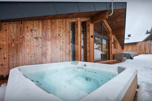Chalet Alterra - OVO Network