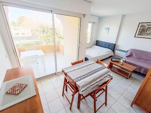 Studio Les Rives Latines-4 by Interhome