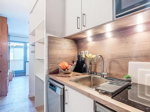 Apartment Les Olympiades-3 by Interhome