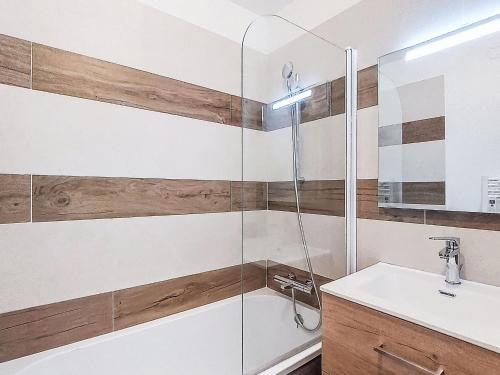 Apartment Les Olympiades-3 by Interhome