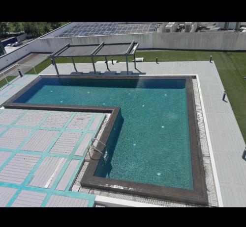 Joli appartement de 2 ch dans le shopping mall la croisette grand bay