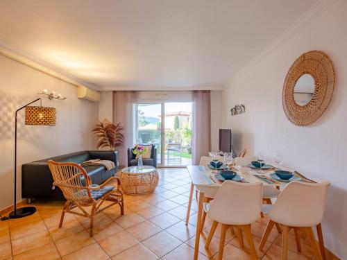 Apartment Les Pins Bleus App-02 by Interhome