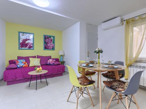 Apartment Villa Canaria 1 by Interhome
