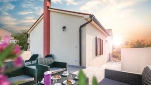 House Luna by Villas Guide