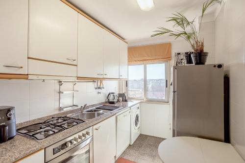 Olaias Modern with Garage by Homing