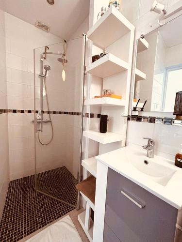 Studio jardin privatif 300m de la plage
