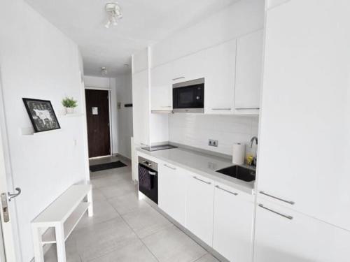 Stunning one bedroom Pueblo Evita. Sea views