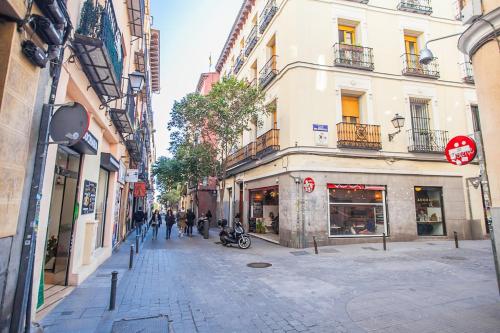 Rentalis - Tirso de Molina Apartment