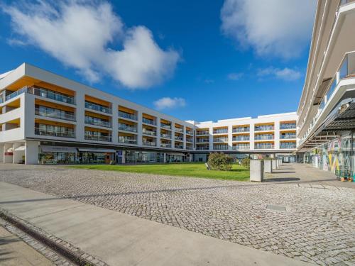 Charming Marina Apartment, Walk to Old Town #2001