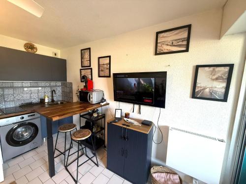 Appart Grande motte Quartier Couchant - Parking - Balcon- Piscine - Plage 300m