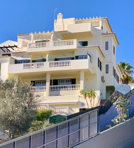Villa Hermano with views and private pool
