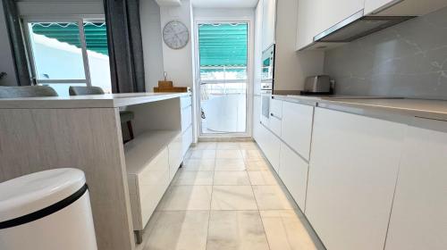 South-Facing 2BR near Puerto Banús