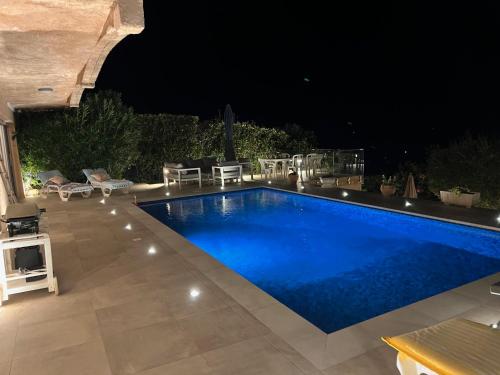 Villa 4 étoiles à Agay - Terrasse panoramique vue mer - Proximité à pied de la plage