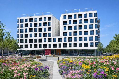 Domirra Modern Old Town Apartments
