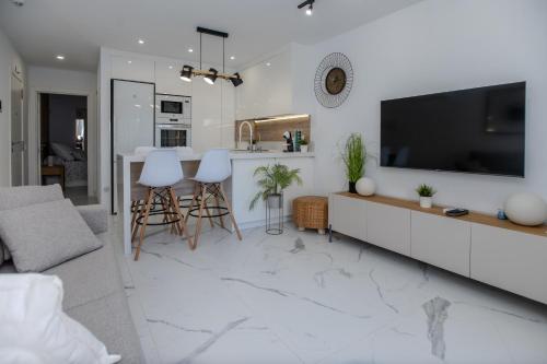 Las Floritas Luxury 30-1