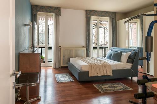 Elegant Luxury Apartment in Historic Center - M2