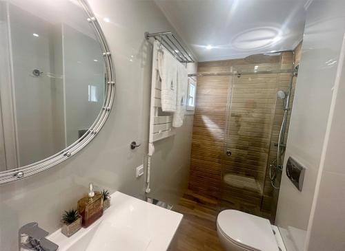 Remezzo 18 Spacious 2BR Apartment in City Center Quiet Stay Full Amenities
