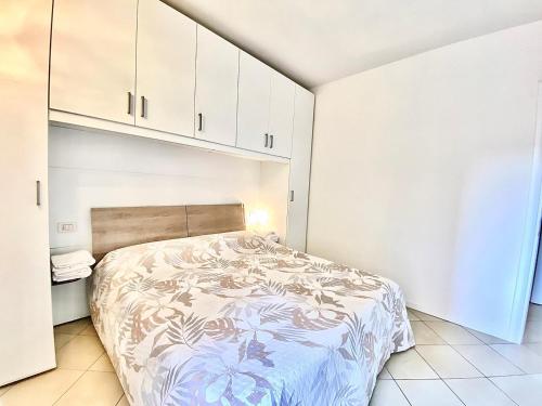Nel cuore di viale Certosa, tra Centro Città e Rho Fiera Milano, con parcheggio interno privato