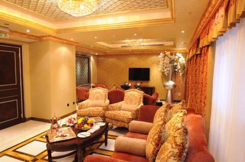 Istumisnurk majutusasutuses Ruve Al Madinah Hotel