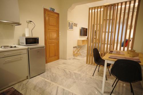 Lycabettus & Alexandras Apartment I