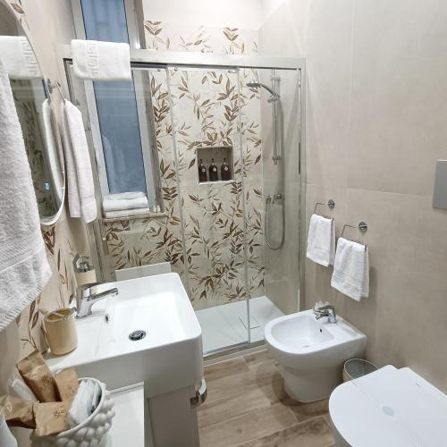 Mr White's House Apartment photo 24