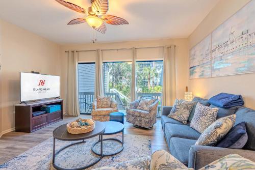 5-Min Walk to Beach - Coligny - Pool - OceanBreeze photo 6