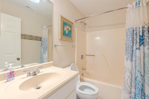 5-Min Walk to Beach - Coligny - Pool - OceanBreeze photo 34