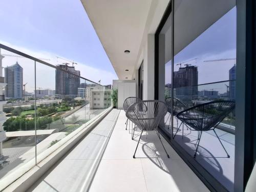 Locations l Upgraded 1BR Near Miracle Garden