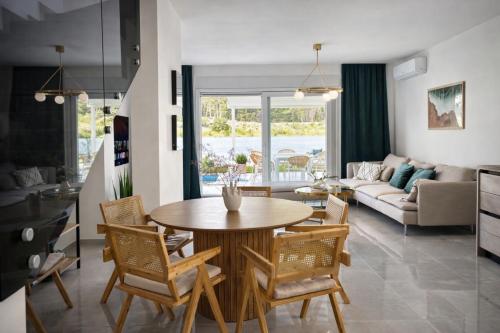Holiday Home M&M